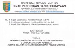 Gubernur Lampung Terbitkan Surat Edaran Tentang Pembatasan Penggunaan Handphone di Lingkungan Sekolah
