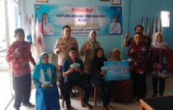 Ringankan Beban Ekonomi Warga, Pemdes Sukabakti Salurkan BLT-DD