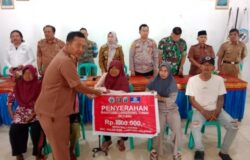 Bukti Peduli Kepada Warga Tidak Mampu, Pemdes Baliagung Salurkan BLT-DD 2025