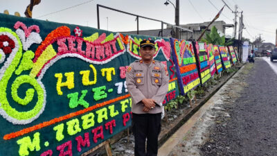 Meriahkan HUT Bhayangkara ke-79, Polsek Palas Dibanjiri Ucapan Karangan Bunga