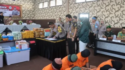 Polres Lampung Selatan Amankan Kurir dan BB Sabu 21 Kg